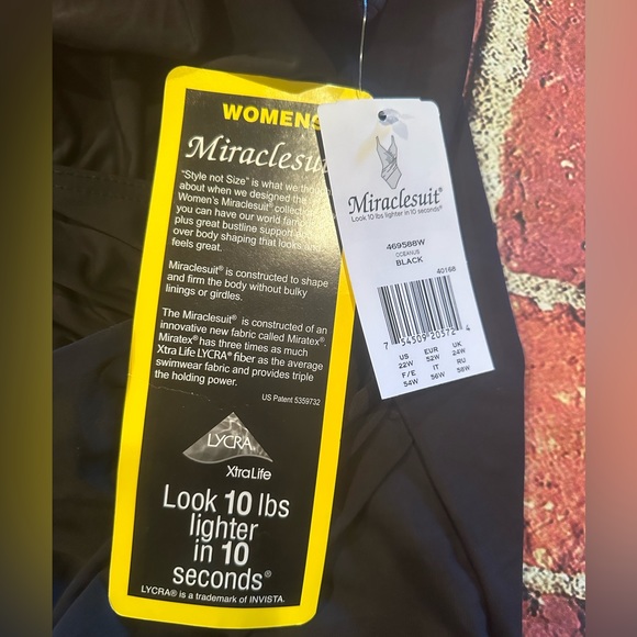 NWT Miraclesuit Extra Firm Sexy Sheer Shaping Bodybriefer
Size 22W - Picture 6 of 8